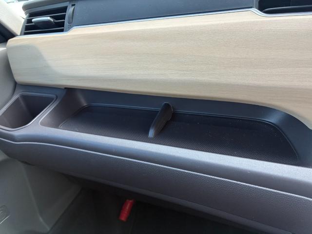 フリードハイブリッド ハイブリッド・Gホンダセンシング 純正9インチナビ CD DVD AM FM フルセグ Bluetooth バックカメラ ETC 両側電動パワースライドドア フルオートエアコン フロアマット ドアバイザー(24枚目)