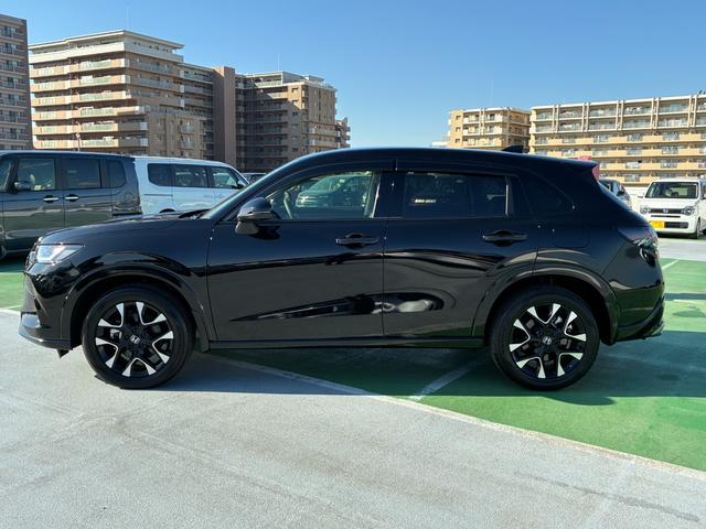 ＺＲ－Ｖ ｅ：ＨＥＶＺ　純正コネクトナビ　ＡＭ　ＦＭ　フルセグ　Ｂｌｕｅｔｏｏｔｈ　バックカメラ　マルチビューカメラ　フルオートエアコン　純正ドラレコ　ＥＴＣ　シートヒーター　パワーテールゲート　ステアリングヒーター（7枚目）