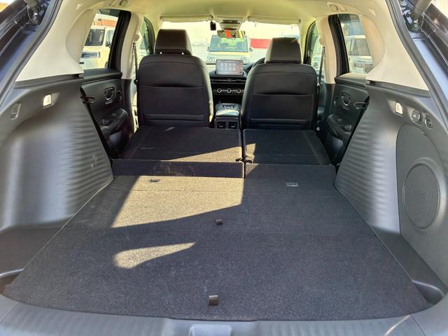 ＺＲ－Ｖ ｅ：ＨＥＶＺ　純正コネクトナビ　ＡＭ　ＦＭ　フルセグ　Ｂｌｕｅｔｏｏｔｈ　バックカメラ　マルチビューカメラ　フルオートエアコン　純正ドラレコ　ＥＴＣ　シートヒーター　パワーテールゲート　ステアリングヒーター（21枚目）