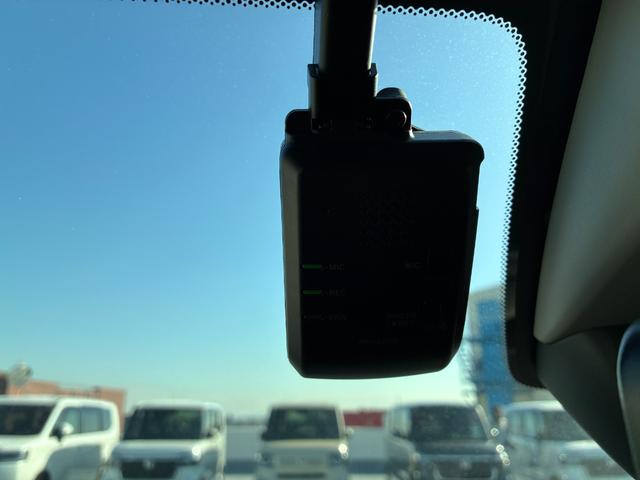 ＺＲ－Ｖ ｅ：ＨＥＶＺ　純正コネクトナビ　ＡＭ　ＦＭ　フルセグ　Ｂｌｕｅｔｏｏｔｈ　バックカメラ　マルチビューカメラ　フルオートエアコン　純正ドラレコ　ＥＴＣ　シートヒーター　パワーテールゲート　ステアリングヒーター（22枚目）