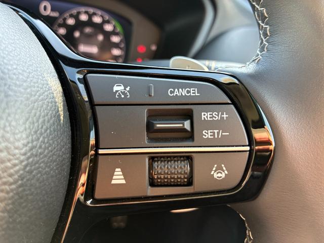 ＺＲ－Ｖ ｅ：ＨＥＶＺ　純正コネクトナビ　ＡＭ　ＦＭ　フルセグ　Ｂｌｕｅｔｏｏｔｈ　バックカメラ　マルチビューカメラ　フルオートエアコン　純正ドラレコ　ＥＴＣ　シートヒーター　パワーテールゲート　ステアリングヒーター（35枚目）