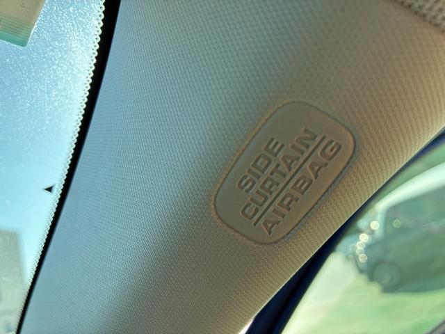 ＺＲ－Ｖ ｅ：ＨＥＶＺ　純正コネクトナビ　ＡＭ　ＦＭ　フルセグ　Ｂｌｕｅｔｏｏｔｈ　バックカメラ　マルチビューカメラ　フルオートエアコン　純正ドラレコ　ＥＴＣ　シートヒーター　パワーテールゲート　ステアリングヒーター（39枚目）