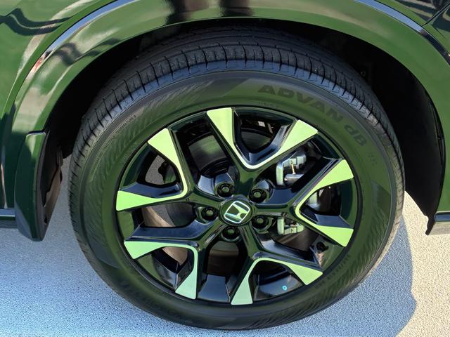 ＺＲ－Ｖ ｅ：ＨＥＶＺ　純正コネクトナビ　ＡＭ　ＦＭ　フルセグ　Ｂｌｕｅｔｏｏｔｈ　バックカメラ　マルチビューカメラ　フルオートエアコン　純正ドラレコ　ＥＴＣ　シートヒーター　パワーテールゲート　ステアリングヒーター（53枚目）