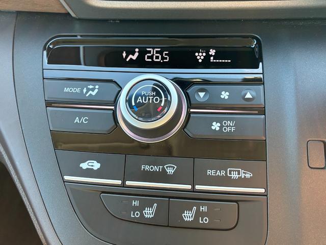 フリード Ｇ　純正７インチナビ　ＣＤ　ＤＶＤ　ＡＭ　ＦＭ　フルセグ　ミュージックラック　Ｂｌｕｅｔｏｏｔｈ　バックカメラ　フルオートエアコン　シートヒーター　両側電動パワースライドドア　後席サンシェード　ドラレコ（15枚目）