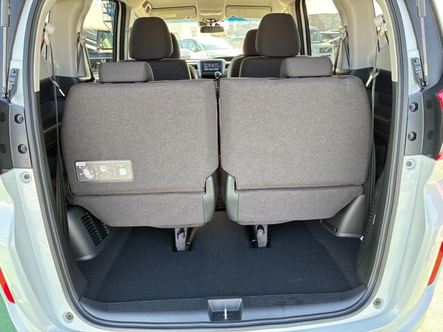 フリード Ｇ　純正７インチナビ　ＣＤ　ＤＶＤ　ＡＭ　ＦＭ　フルセグ　ミュージックラック　Ｂｌｕｅｔｏｏｔｈ　バックカメラ　フルオートエアコン　シートヒーター　両側電動パワースライドドア　後席サンシェード　ドラレコ（19枚目）