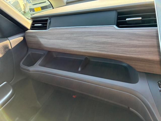 フリード Ｇ　純正７インチナビ　ＣＤ　ＤＶＤ　ＡＭ　ＦＭ　フルセグ　ミュージックラック　Ｂｌｕｅｔｏｏｔｈ　バックカメラ　フルオートエアコン　シートヒーター　両側電動パワースライドドア　後席サンシェード　ドラレコ（26枚目）