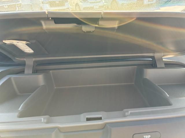 フリード Ｇ　純正７インチナビ　ＣＤ　ＤＶＤ　ＡＭ　ＦＭ　フルセグ　ミュージックラック　Ｂｌｕｅｔｏｏｔｈ　バックカメラ　フルオートエアコン　シートヒーター　両側電動パワースライドドア　後席サンシェード　ドラレコ（30枚目）