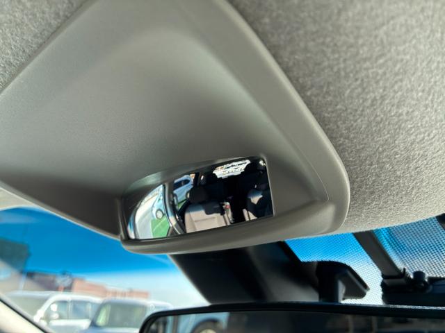 フリード Ｇ　純正７インチナビ　ＣＤ　ＤＶＤ　ＡＭ　ＦＭ　フルセグ　ミュージックラック　Ｂｌｕｅｔｏｏｔｈ　バックカメラ　フルオートエアコン　シートヒーター　両側電動パワースライドドア　後席サンシェード　ドラレコ（34枚目）