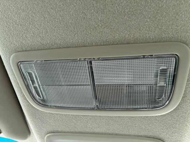 フリード Ｇ　純正７インチナビ　ＣＤ　ＤＶＤ　ＡＭ　ＦＭ　フルセグ　ミュージックラック　Ｂｌｕｅｔｏｏｔｈ　バックカメラ　フルオートエアコン　シートヒーター　両側電動パワースライドドア　後席サンシェード　ドラレコ（35枚目）