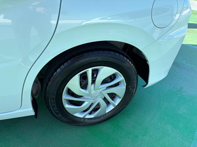 フリード Ｇ　純正７インチナビ　ＣＤ　ＤＶＤ　ＡＭ　ＦＭ　フルセグ　ミュージックラック　Ｂｌｕｅｔｏｏｔｈ　バックカメラ　フルオートエアコン　シートヒーター　両側電動パワースライドドア　後席サンシェード　ドラレコ（45枚目）