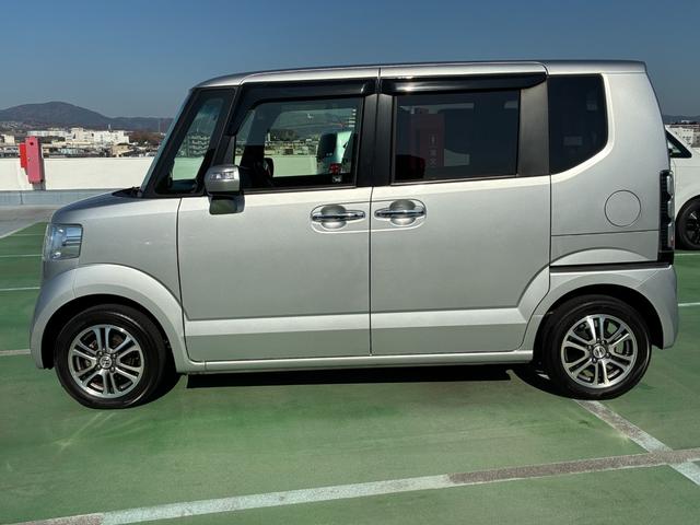 Ｎ－ＢＯＸ ＧＳＳパッケージ　純正ナビ　ＣＤ　ＤＶＤ　ＡＭ　ＦＭ　バックカメラ　フルオートエアコン　両側電動パワースライドドア　ＥＴＣ（7枚目）