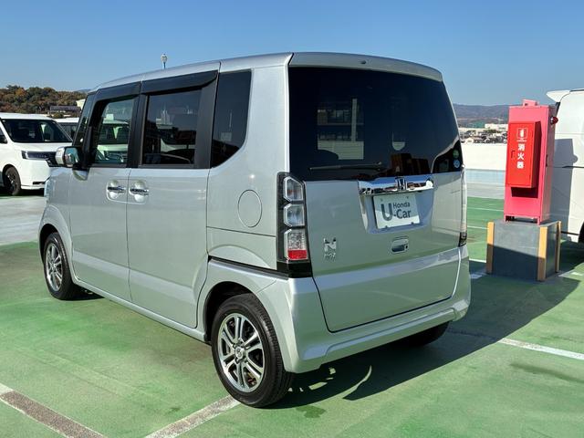 Ｎ－ＢＯＸ ＧＳＳパッケージ　純正ナビ　ＣＤ　ＤＶＤ　ＡＭ　ＦＭ　バックカメラ　フルオートエアコン　両側電動パワースライドドア　ＥＴＣ（8枚目）