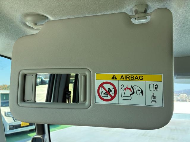 N-BOX ベースグレード 元試乗車 純正ナビ AM FM フルセグ Bluetooth フルオートエアコン シートヒーター ETC バックカメラ ドラレコ前後 両側電動パワースライドドア(32枚目)