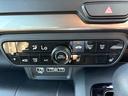 Ｌスタイル＋ビター　純正９インチナビ　ＣＤ　ＤＶＤ　ＲＡＤＩＯ　ミュージックラック　フルセグ　Ｂｌｕｅｔｏｏｔｈ　バックカメラ　フルオートエアコン　シートヒーター　ＥＴＣ（14枚目）