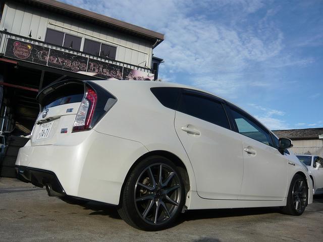 プリウス Ｓツーリングセレクション・Ｇ’ｓ　１８ＡＷ　ストラーダナビ　フルセグＴＶ　Ｂｌｕｅｔｏｏｔｈ接続　バックカメラ（3枚目）