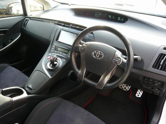 プリウス Ｓツーリングセレクション・Ｇ’ｓ　１８ＡＷ　ストラーダナビ　フルセグＴＶ　Ｂｌｕｅｔｏｏｔｈ接続　バックカメラ（10枚目）