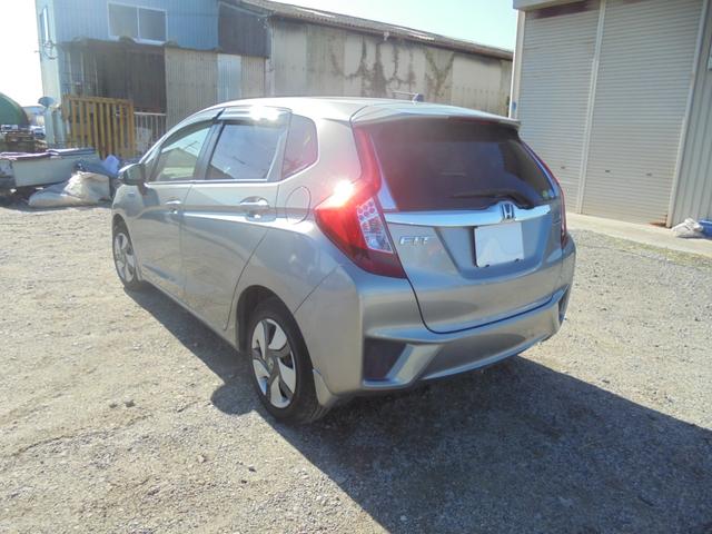 フィットハイブリッド Ｆパッケージ（6枚目）