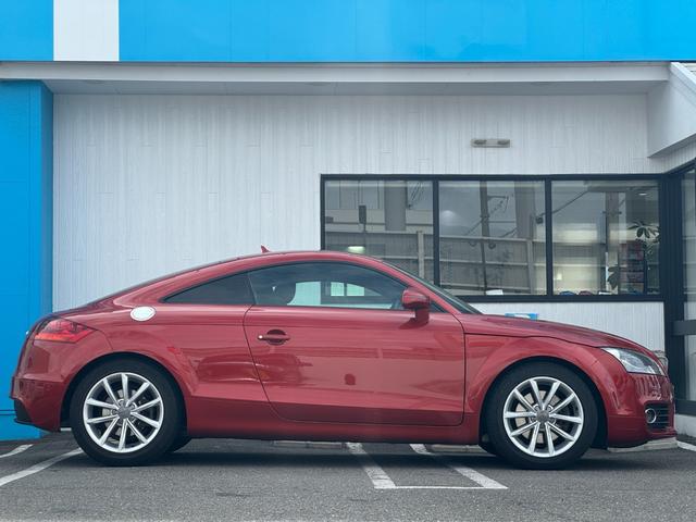 ＴＴクーペ １．８ＴＦＳＩ　純正ナビ　ＥＴＣ　バックカメラ　電動リアウイング　オートライト　横滑り防止装置　パドルシフト　ステアリングスイッチ　フルセグ視聴　Ｂｌｕｅｔｏｏｔｈ接続（6枚目）