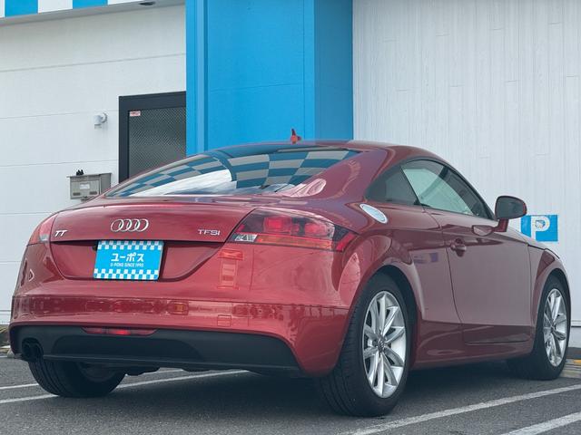 ＴＴクーペ １．８ＴＦＳＩ　純正ナビ　ＥＴＣ　バックカメラ　電動リアウイング　オートライト　横滑り防止装置　パドルシフト　ステアリングスイッチ　フルセグ視聴　Ｂｌｕｅｔｏｏｔｈ接続（7枚目）
