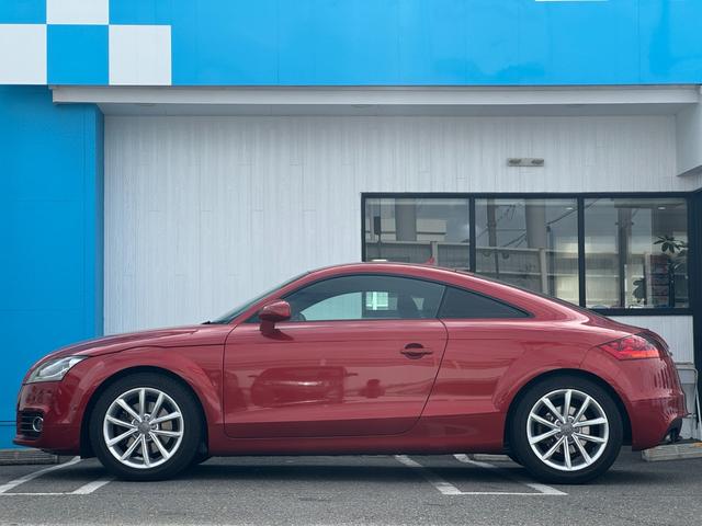 ＴＴクーペ １．８ＴＦＳＩ　純正ナビ　ＥＴＣ　バックカメラ　電動リアウイング　オートライト　横滑り防止装置　パドルシフト　ステアリングスイッチ　フルセグ視聴　Ｂｌｕｅｔｏｏｔｈ接続（10枚目）