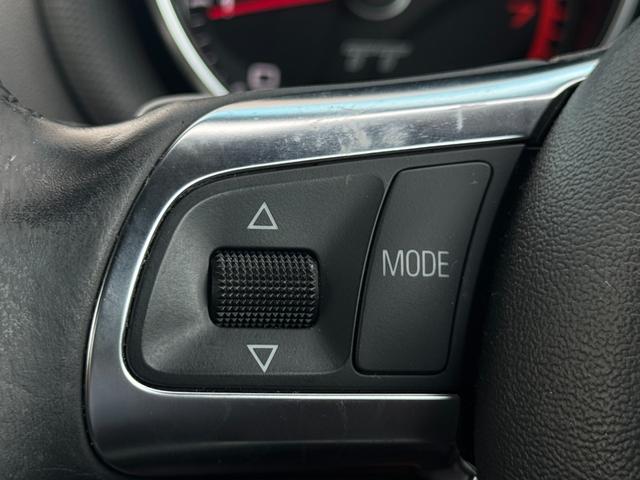 ＴＴクーペ １．８ＴＦＳＩ　純正ナビ　ＥＴＣ　バックカメラ　電動リアウイング　オートライト　横滑り防止装置　パドルシフト　ステアリングスイッチ　フルセグ視聴　Ｂｌｕｅｔｏｏｔｈ接続（27枚目）