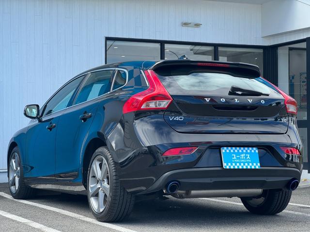 Ｖ４０ Ｔ４　ＳＥ　純正ナビ　ＥＴＣ　バックカメラ　プッシュスタート　アイドリングストップ　フルセグ視聴　シートヒーター　本革シート（9枚目）
