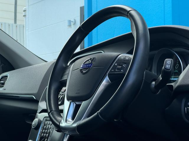 Ｖ４０ Ｔ４　ＳＥ　純正ナビ　ＥＴＣ　バックカメラ　プッシュスタート　アイドリングストップ　フルセグ視聴　シートヒーター　本革シート（20枚目）