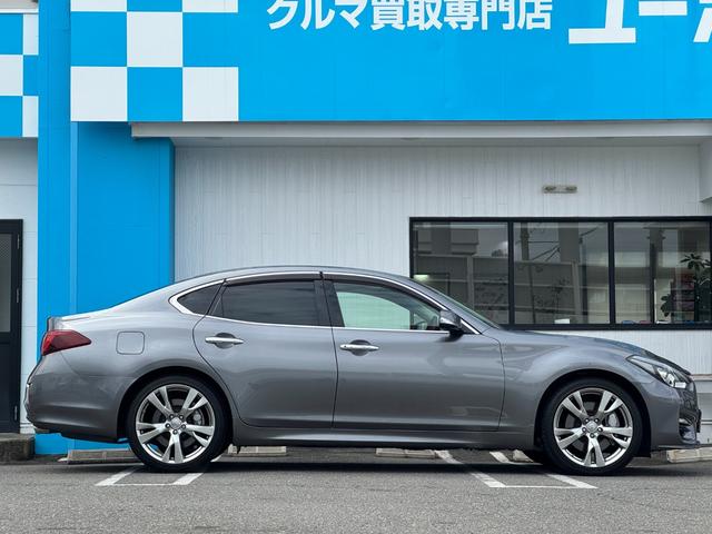フーガ ３７０ＧＴ　タイプＳ　純正ナビ　ＥＴＣ　全方位カメラ　本革シート　プッシュスタート　シートヒーター　シートクーラー　ドライブレコーダー　ステアリングスイッチ　クルーズコントロール（6枚目）