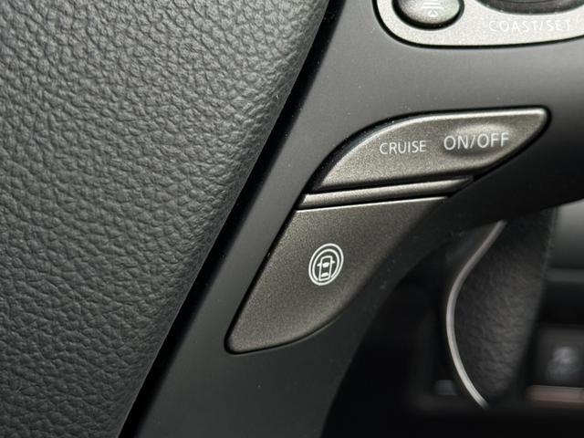 フーガ ３７０ＧＴ　タイプＳ　純正ナビ　ＥＴＣ　全方位カメラ　本革シート　プッシュスタート　シートヒーター　シートクーラー　ドライブレコーダー　ステアリングスイッチ　クルーズコントロール（33枚目）