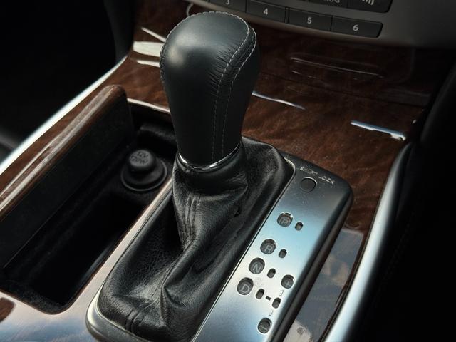 フーガ ３７０ＧＴ　タイプＳ　純正ナビ　ＥＴＣ　全方位カメラ　本革シート　プッシュスタート　シートヒーター　シートクーラー　ドライブレコーダー　ステアリングスイッチ　クルーズコントロール（39枚目）