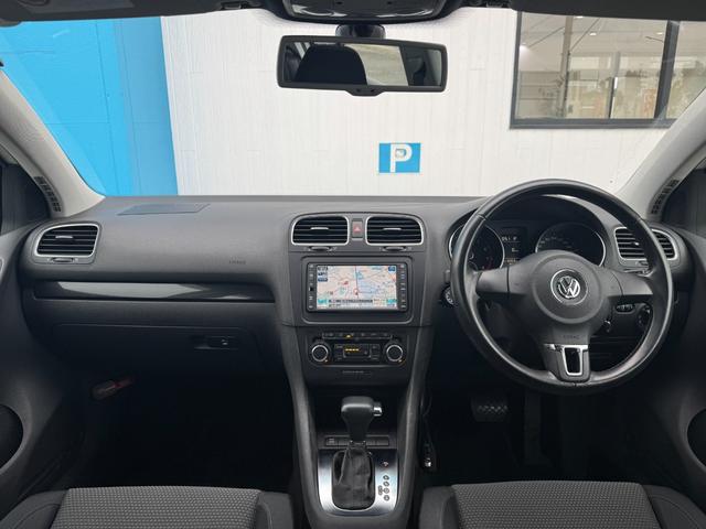 ゴルフ ＴＳＩコンフォートライン　純正ナビ　ＥＴＣ　バックカメラ　ワイヤレスキー　横滑り防止装置　オートヘッドライト　純正アルミホイール　ワンオーナー車（18枚目）