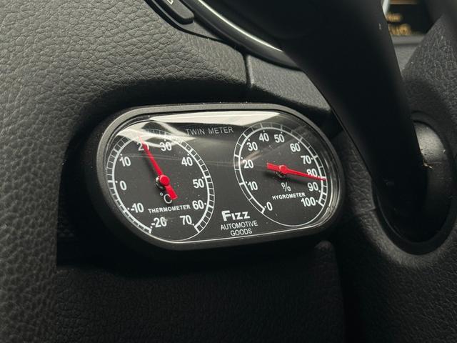 ゴルフ ＴＳＩコンフォートライン　純正ナビ　ＥＴＣ　バックカメラ　ワイヤレスキー　横滑り防止装置　オートヘッドライト　純正アルミホイール　ワンオーナー車（29枚目）