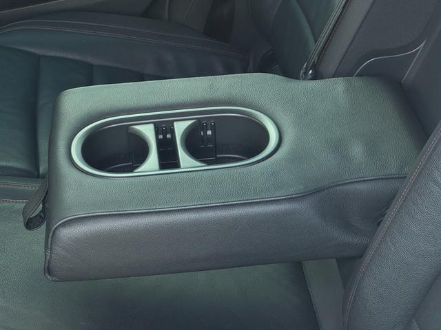 ゴルフＧＴＩ ベースグレード　純正ナビ　ＥＴＣ　コーナーセンサー　社外マフラー　本革シート　パワーシート　社外アルミホイール　プッシュスタート　ステアリングスイッチ　フルセグ視聴　Ｂｌｕｅｔｏｏｔｈ接続（23枚目）