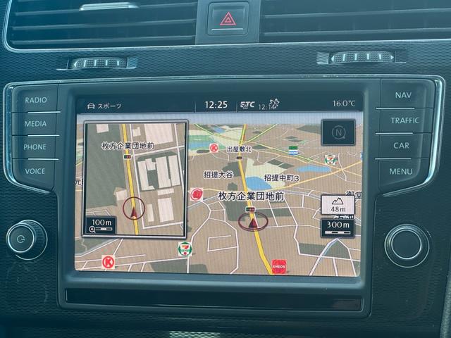ゴルフＧＴＩ ベースグレード　純正ナビ　ＥＴＣ　コーナーセンサー　社外マフラー　本革シート　パワーシート　社外アルミホイール　プッシュスタート　ステアリングスイッチ　フルセグ視聴　Ｂｌｕｅｔｏｏｔｈ接続（33枚目）