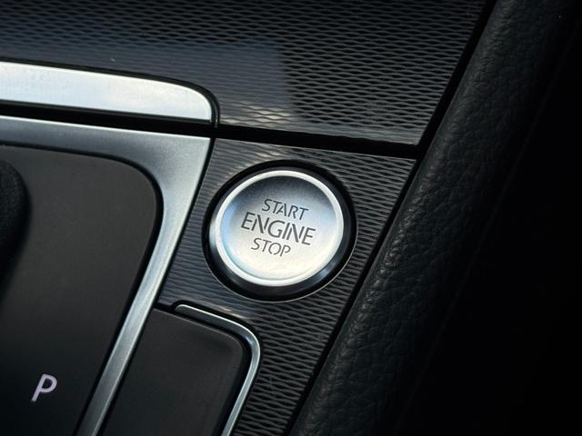 ゴルフＧＴＩ ベースグレード　純正ナビ　ＥＴＣ　コーナーセンサー　社外マフラー　本革シート　パワーシート　社外アルミホイール　プッシュスタート　ステアリングスイッチ　フルセグ視聴　Ｂｌｕｅｔｏｏｔｈ接続（36枚目）