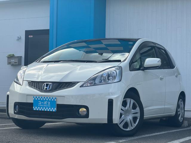 フィット Ｘ　クルーズコントロール　シートヒーター　サンルーフ　スマートキー　ワンオーナー車（3枚目）