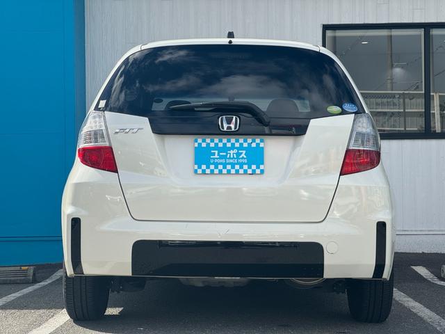 フィット Ｘ　クルーズコントロール　シートヒーター　サンルーフ　スマートキー　ワンオーナー車（8枚目）