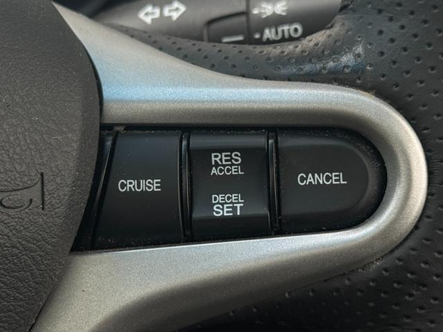 フィット Ｘ　クルーズコントロール　シートヒーター　サンルーフ　スマートキー　ワンオーナー車（25枚目）