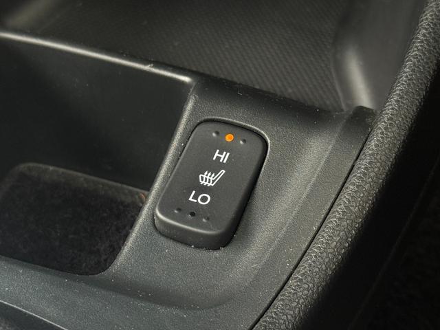 フィット Ｘ　クルーズコントロール　シートヒーター　サンルーフ　スマートキー　ワンオーナー車（29枚目）