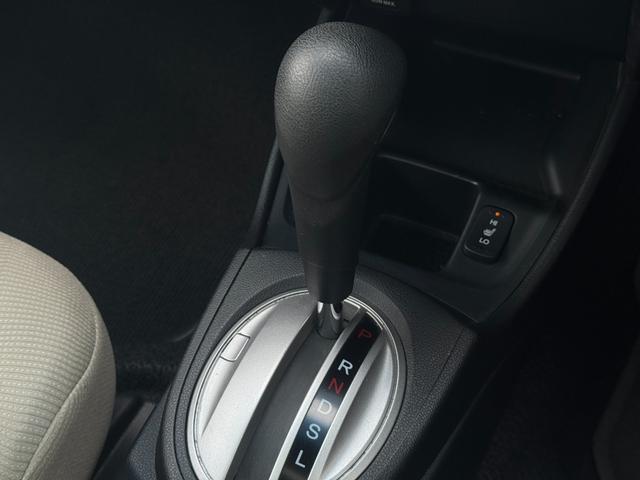 フィット Ｘ　クルーズコントロール　シートヒーター　サンルーフ　スマートキー　ワンオーナー車（31枚目）