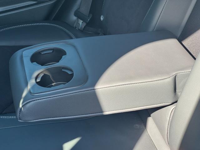 フォレスター スポーツ　ダイアトーンナビ　ＥＴＣ　バックカメラ　サイドカメラ　フロントカメラ　ハーフレザーシート　デジタルインナーミラー　全席シートヒーター　電動パーキングブレーキ　フルセグ視聴　Ｂｌｕｅｔｏｏｔｈ接続（24枚目）