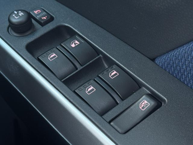 ルーミー カスタムG 純正ナビ ETC バックカメラ 両側電動スライドドア Tzドライブレコーダー シートヒーター 衝突軽減システム ステアリングスイッチ アイドリングストップ フルセグ視聴 Bluetooth接続(28枚目)