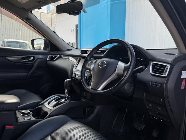 エクストレイル ２０Ｘ　エマージェンシーブレーキパッケージ　純正ナビ　ＥＴＣ　バックカメラ　純正フリップダウン　アイドリングストップ　シートヒーター　合皮シート　ステアリングスイッチ　４ＷＤ　フルセグ視聴　Ｂｌｕｅｔｏｏｈｔ接続（11枚目）