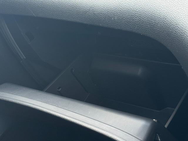 エクストレイル ２０Ｘ　エマージェンシーブレーキパッケージ　純正ナビ　ＥＴＣ　バックカメラ　純正フリップダウン　アイドリングストップ　シートヒーター　合皮シート　ステアリングスイッチ　４ＷＤ　フルセグ視聴　Ｂｌｕｅｔｏｏｈｔ接続（39枚目）