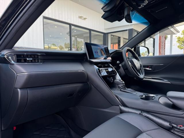 ハリアー Ｇ　１２．３インチオプションナビ　ＥＴＣ２．０　バックカメラ　ハーフレザーシート　デジタルインナーミラー　ワイヤレス充電　電動パーキングブレーキ　クルーズコントロール　フルセグ視聴　Ｂｌｕｅｔｏｏｔｈ接続（13枚目）