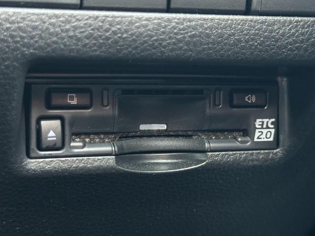 ハリアー Ｇ　１２．３インチオプションナビ　ＥＴＣ２．０　バックカメラ　ハーフレザーシート　デジタルインナーミラー　ワイヤレス充電　電動パーキングブレーキ　クルーズコントロール　フルセグ視聴　Ｂｌｕｅｔｏｏｔｈ接続（16枚目）