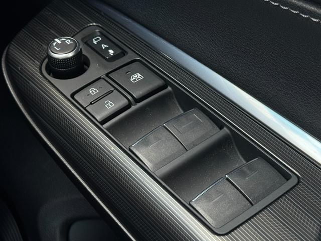 ハリアー Ｇ　１２．３インチオプションナビ　ＥＴＣ２．０　バックカメラ　ハーフレザーシート　デジタルインナーミラー　ワイヤレス充電　電動パーキングブレーキ　クルーズコントロール　フルセグ視聴　Ｂｌｕｅｔｏｏｔｈ接続（29枚目）