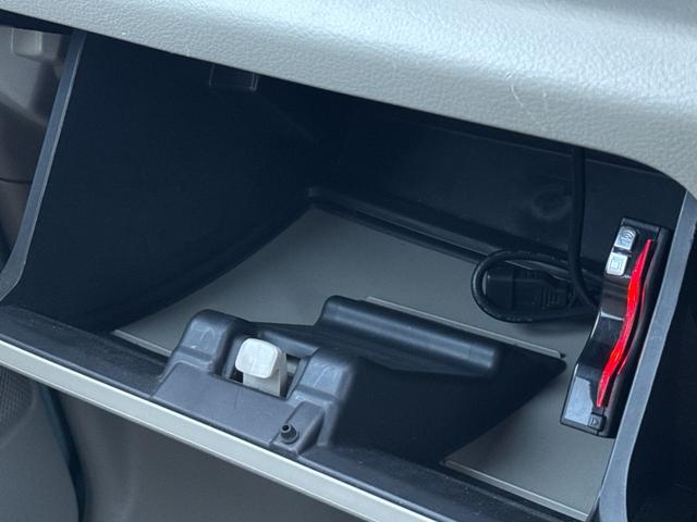 エブリイワゴン ＰＺターボスペシャル　ケンウッドナビ　ＥＴＣ　バックカメラ　両側電動スライドドア　オートステップ　プッシュスタート　シートヒーター　衝突軽減システム　ワンセグ視聴　Ｂｌｕｅｔｏｏｔｈ接続　ワンオーナー車（40枚目）