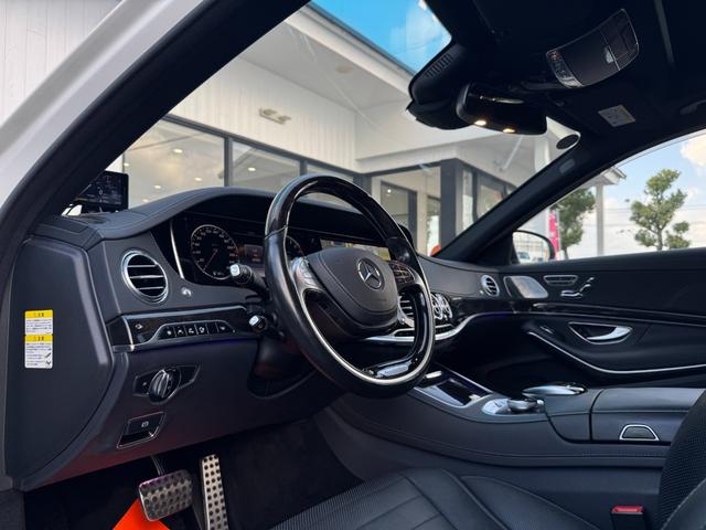 Sクラス S400hエクスクルーシブ 純正ナビ ETC 全方位カメラ パノラマルーフ 黒革シート AMGアルミホイール 全席シートヒーター シートクーラー 左ハンドル パワーバックドア フルセグ視聴 Bluetooth接続(12枚目)