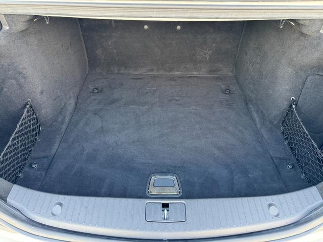 Sクラス S400hエクスクルーシブ 純正ナビ ETC 全方位カメラ パノラマルーフ 黒革シート AMGアルミホイール 全席シートヒーター シートクーラー 左ハンドル パワーバックドア フルセグ視聴 Bluetooth接続(22枚目)